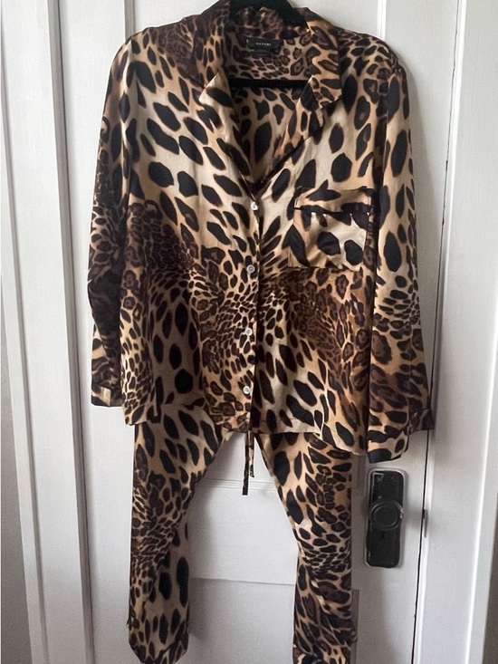 Natori Other - NATORI Leopard Print Satin Pajama Set - Brown & Black L - $40